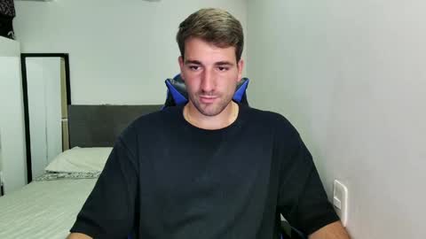 Nico online show from April 20, 2026, 8:10 pm