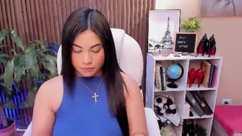 Snapshot of naugthyelli chatting on July 9, 2026, 5:17 pm online show from July 9, 2026, 5:17 pm