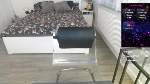 KimBeee online show from February 2, 2025, 1:08 pm