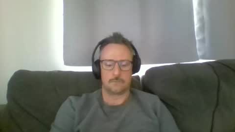 nawtydom1977 online show from November 17, 2025, 8:03 pm