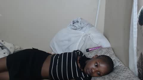 nawtylarissa_ online show from September 13, 2025, 3:45 pm