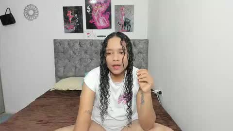 nay_and_aleja online show from January 13, 2026, 3:12 am