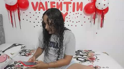 nay_and_aleja online show from February 14, 2026, 4:09 am