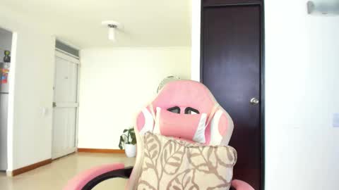 Nayah Williams  - OnlyFans  online show from November 5, 2025, 6:30 pm