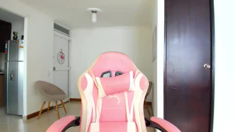 Nayah Williams  - OnlyFans  online show from December 20, 2025, 2:02 pm