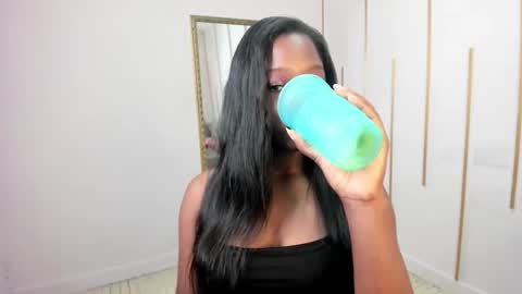 Nayaris 3 online show from October 18, 2025, 4:19 pm