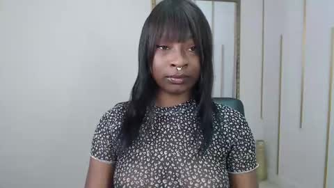 Snapshot of nayariskaya chatting on April 24, 2026, 3:47 pm Nayaris 3 online show from April 24, 2026, 3:47 pm