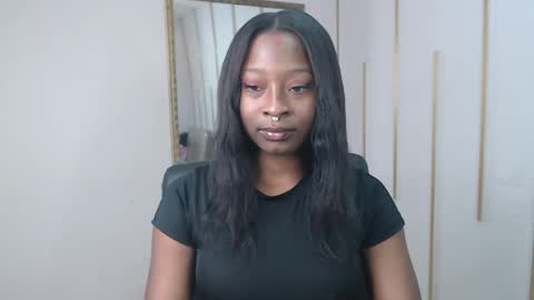 Snapshot of nayariskaya chatting on May 9, 2026, 2:33 pm Nayaris 3 online show from May 9, 2026, 2:33 pm
