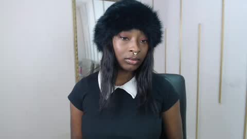 Snapshot of nayariskaya chatting on May 15, 2026, 4:14 pm Nayaris 3 online show from May 15, 2026, 4:14 pm