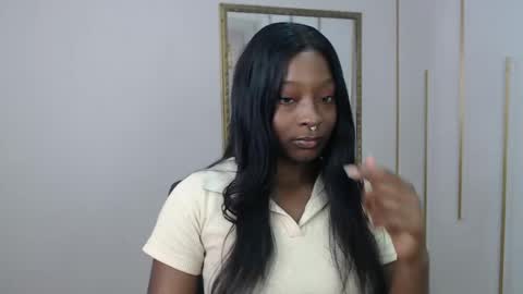 Snapshot of nayariskaya chatting on May 17, 2026, 2:13 pm Nayaris 3 online show from May 17, 2026, 2:13 pm