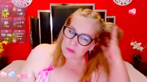 Snapshot of nayla_garner chatting on February 26, 2025, 5:07 pm Lady Nayla online show from February 26, 2025, 5:07 pm