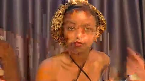 Snapshot of naylah18 chatting on October 19, 2025, 3:51 am Britney online show from October 19, 2025, 3:51 am