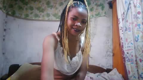Snapshot of naylah313 chatting on June 29, 2026, 8:53 am Nayla online show from June 29, 2026, 8:53 am