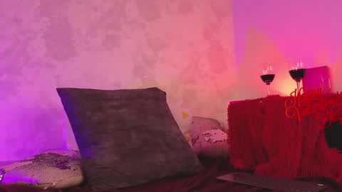 Juli  online show from February 14, 2025, 2:23 pm