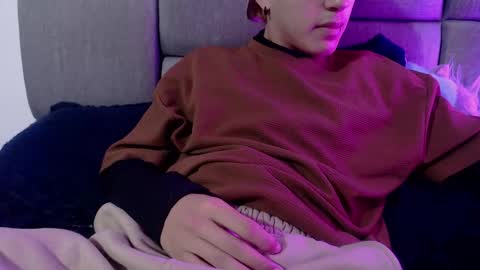 Im Nayton online show from February 20, 2026, 12:16 pm