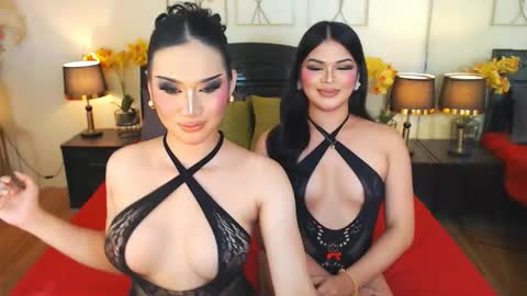 Snapshot of nayumi_edwards chatting on October 24, 2025, 7:54 pm F R A N Z I A online show from October 24, 2025, 7:54 pm