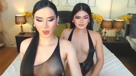 Snapshot of nayumi_edwards chatting on November 11, 2025, 10:04 am F R A N Z I A online show from November 11, 2025, 10:04 am