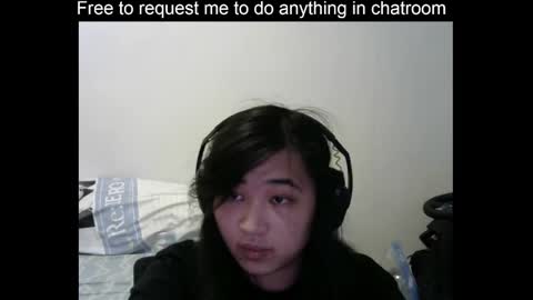 Snapshot of nayutafd chatting on September 15, 2025, 12:49 pm nayutafd online show from September 15, 2025, 12:49 pm