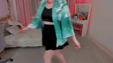 Snapshot of nazu_chan chatting on October 31, 2025, 4:30 pm Natzuko online show from October 31, 2025, 4:30 pm