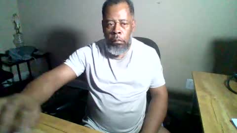 Terry online show from November 3, 2025, 12:06 pm