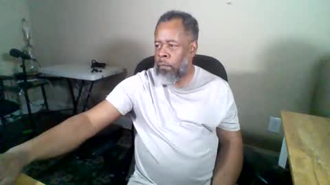 Terry online show from November 4, 2025, 4:17 pm