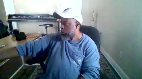 Terry online show from November 6, 2025, 4:19 pm