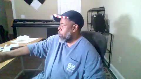 Terry online show from November 7, 2025, 4:56 am