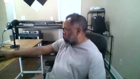 Terry online show from November 10, 2025, 3:00 pm