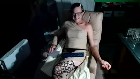 Snapshot of ndulgenetfun chatting on January 17, 2025, 10:55 am Hi Im CJ online show from January 17, 2025, 10:55 am