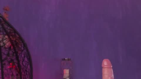 Nefertari online show from December 4, 2024, 2:37 pm