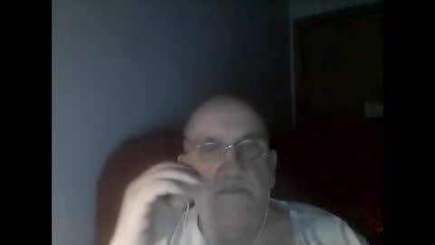 Snapshot of needlesslove chatting on December 16, 2024, 2:57 am Tom online show from December 16, 2024, 2:57 am