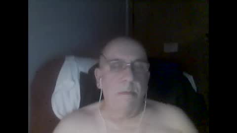 Snapshot of needlesslove chatting on December 26, 2024, 2:12 am Tom online show from December 26, 2024, 2:12 am