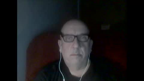 Snapshot of needlesslove chatting on February 2, 2025, 12:40 am Tom online show from February 2, 2025, 12:40 am