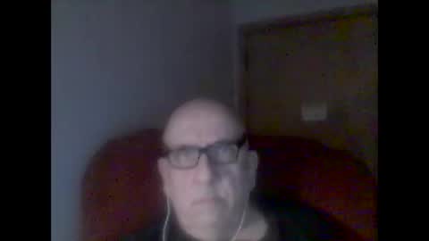 Snapshot of needlesslove chatting on February 23, 2025, 2:18 am Tom online show from February 23, 2025, 2:18 am