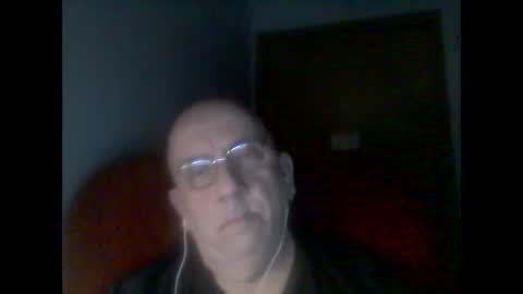 Snapshot of needlesslove chatting on February 23, 2025, 11:47 pm Tom online show from February 23, 2025, 11:47 pm