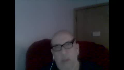 Snapshot of needlesslove chatting on March 1, 2025, 11:26 pm Tom online show from March 1, 2025, 11:26 pm