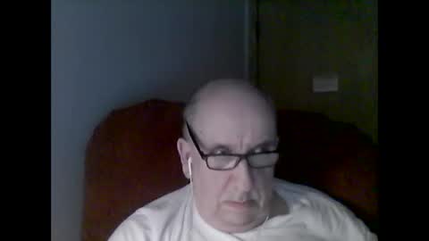 Tom online show from February 8, 2026, 1:42 am