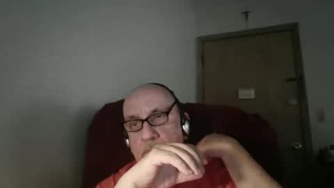 Tom online show from June 7, 2026, 9:51 pm