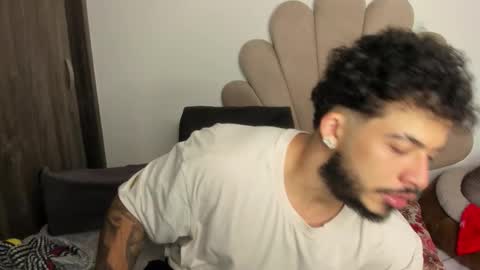 Snapshot of neeii chatting on January 18, 2026, 11:30 pm Nei turn green online show from January 18, 2026, 11:30 pm