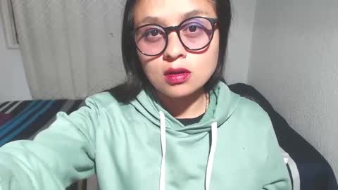 Snapshot of negrita_25 chatting on September 15, 2025, 11:05 pm Zoe online show from September 15, 2025, 11:05 pm
