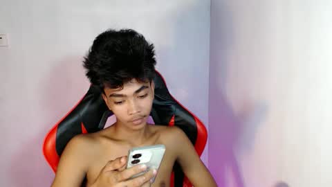 Snapshot of neil_asian69 chatting on October 31, 2025, 8:15 am neil_asian69 online show from October 31, 2025, 8:15 am