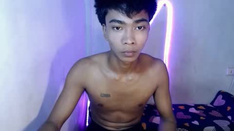 Snapshot of neil_asian69 chatting on November 21, 2025, 1:54 pm neil_asian69 online show from November 21, 2025, 1:54 pm