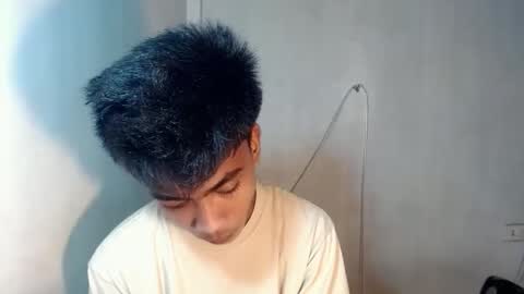 Snapshot of neil_asian69 chatting on November 22, 2025, 8:35 am neil_asian69 online show from November 22, 2025, 8:35 am