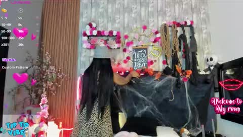 Miah online show from October 15, 2025, 11:32 am