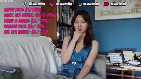 Snapshot of nekoxwaifu chatting on March 27, 2026, 4:07 pm nekoxwaifu online show from March 27, 2026, 4:07 pm