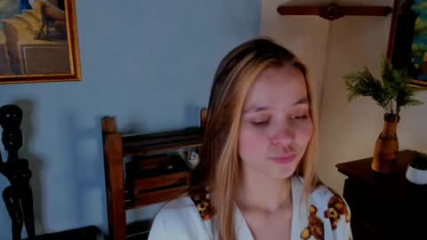 Lana online show from February 17, 2025, 4:09 am