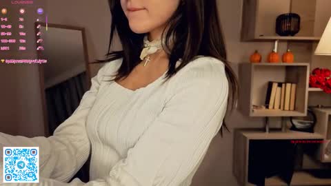 Vicky and Beatrice online show from March 6, 2026, 7:21 pm