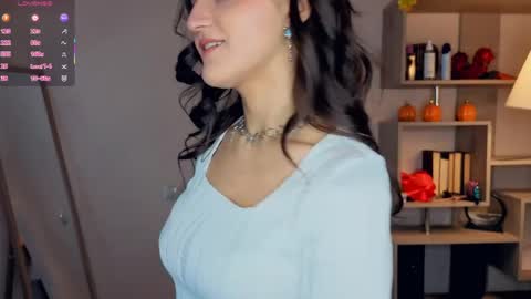 Vicky and Beatrice online show from April 20, 2026, 7:37 pm