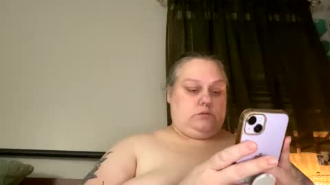 Nellie Atlas online show from February 2, 2026, 2:21 am