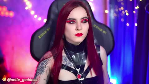 Snapshot of nelle_ chatting on May 12, 2026, 4:15 pm online show from May 12, 2026, 4:15 pm